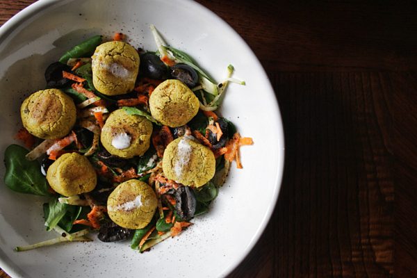 Falafel con curry, curcuma e basilico