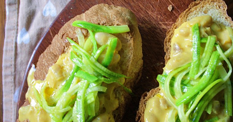 Crostone veg – con fagioli alla zucca e zucchine –